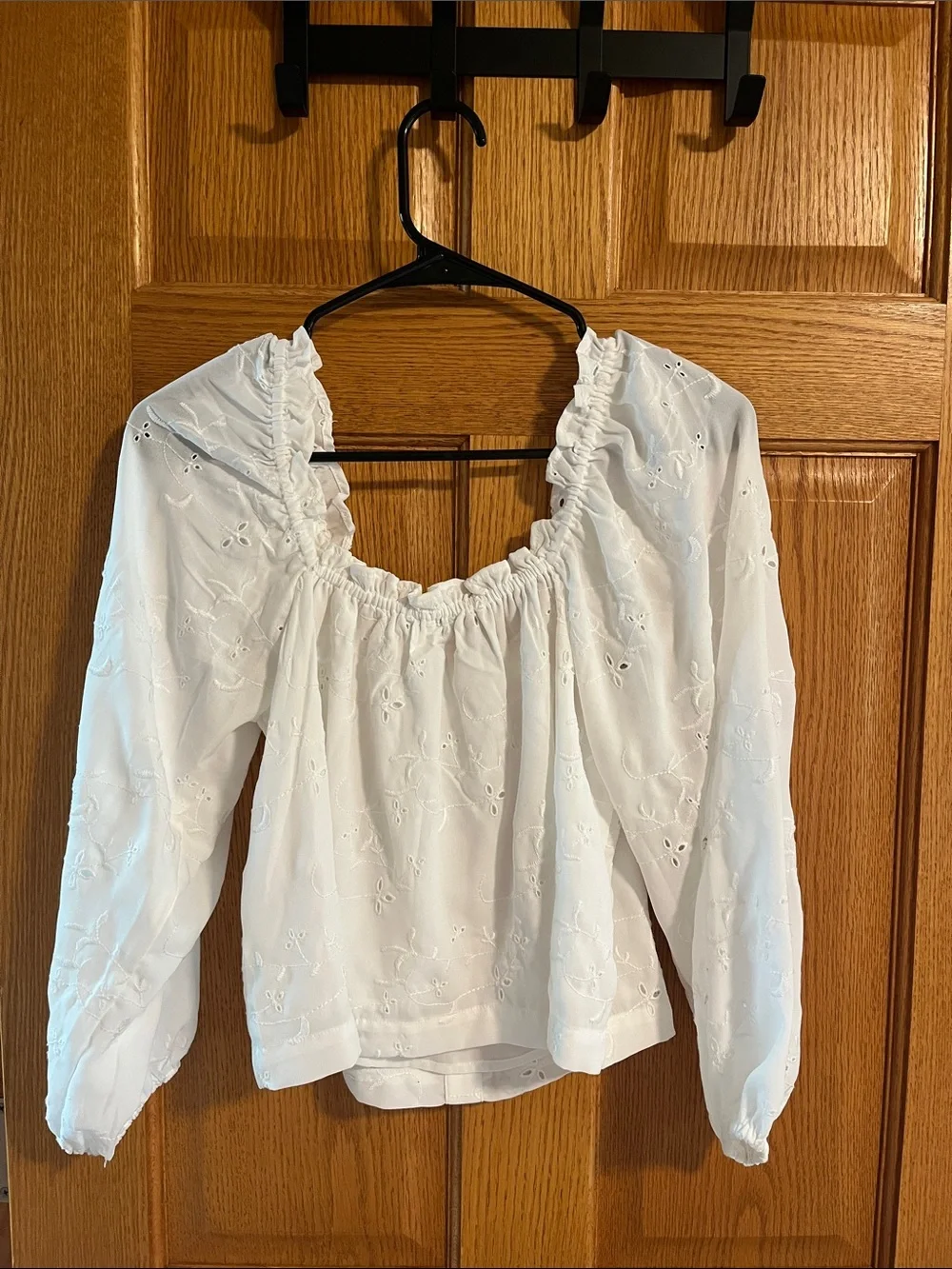 American Eagle Outfitters White Eyelet Peasant Top